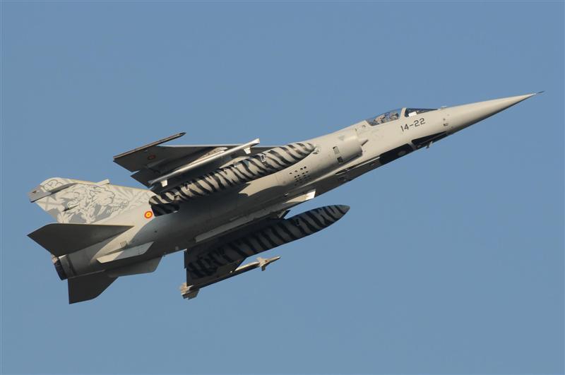 14-22 take off.jpg - 14-22 take off